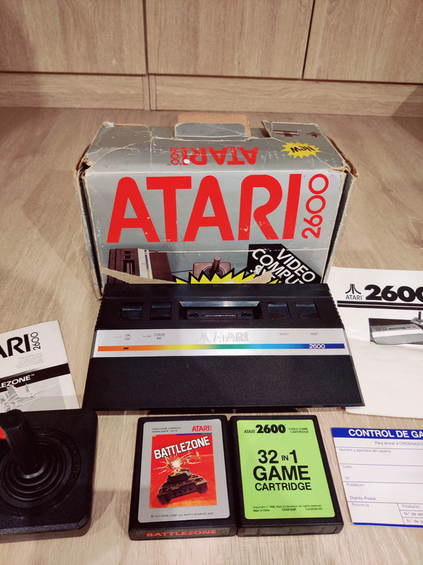 ATARI 2600 JR — sistema de la colección