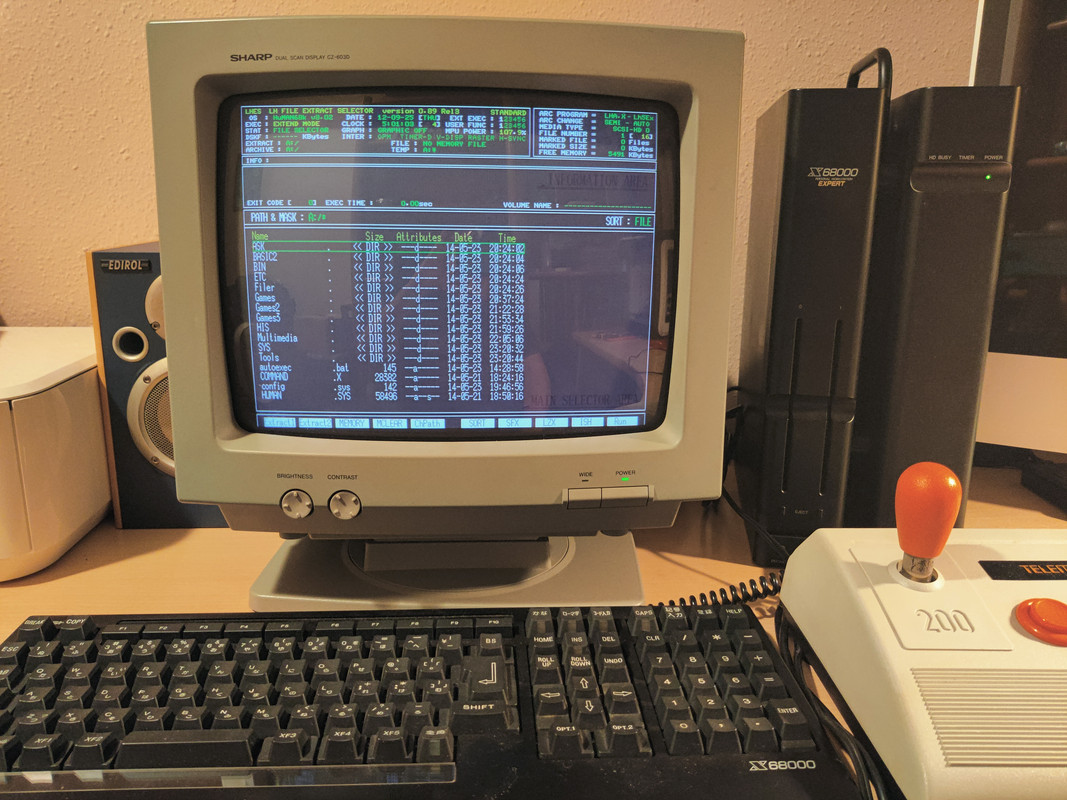 SHARP X68000 EXPERT — sistema de la colección