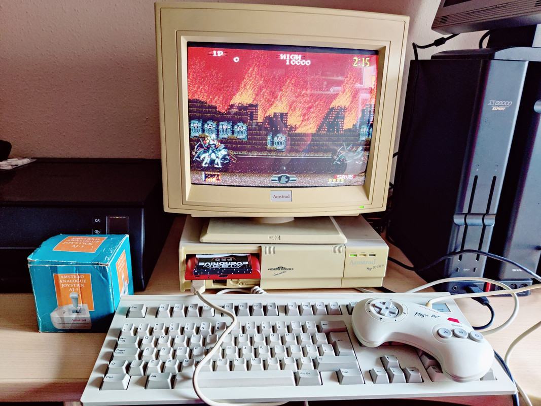 AMSTRAD MEGA PC — sistema de la colección
