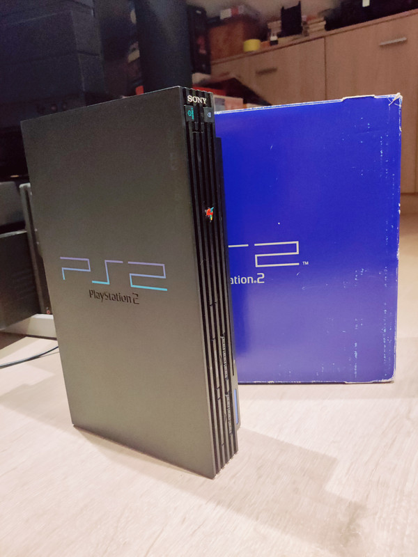SONY PLAYSTATION 2 FAT SCPH-50004 — sistema de la colección