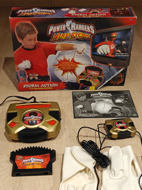 POWER RANGERS NINJA STORM - STORM ACTION T.V. GAMING SYSTEM — sistema de la colección