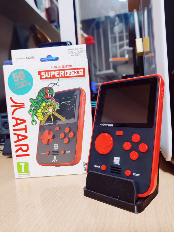 BLAZE ENTERTAINMENT ATARI SUPER POCKET — sistema de la colección